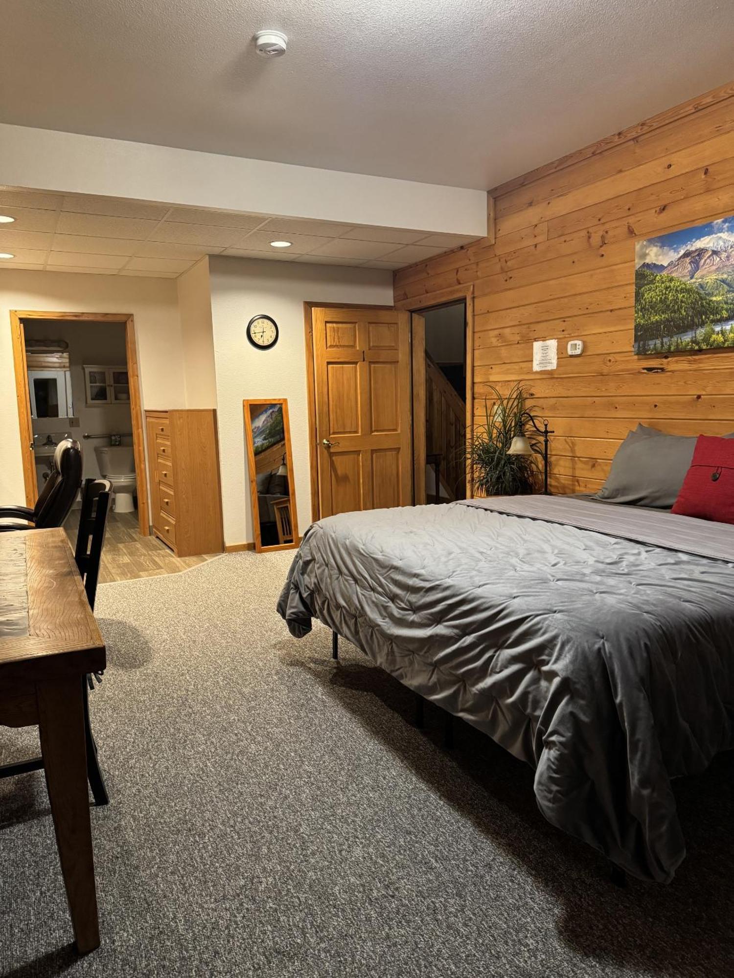 Susitna River Lodging, Suites Талкитна Экстерьер фото